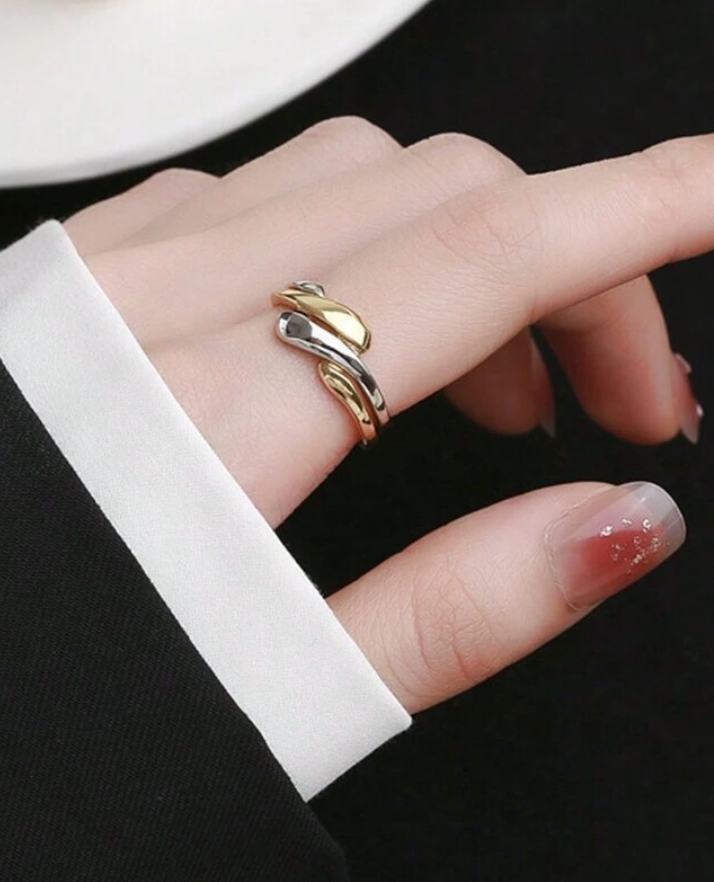 Elsa Waves Ring